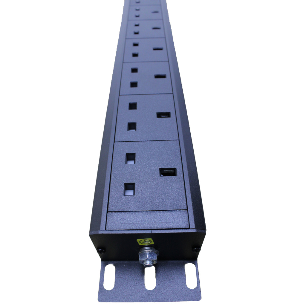 CentRacks 12 Gang 13A PDU with 32A DP MCB