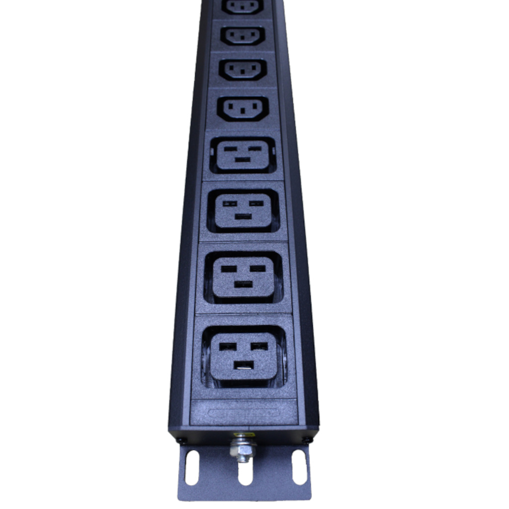 CentRacks 20 Gang 10A PDU with 16A DP MCB